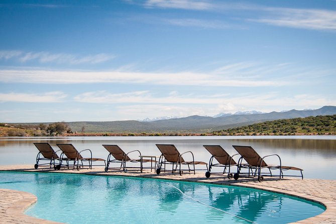 2 Day Wild Heart Western Cape Safari Tour with Private Transfers - The early road from Cape Town to Botlierskop