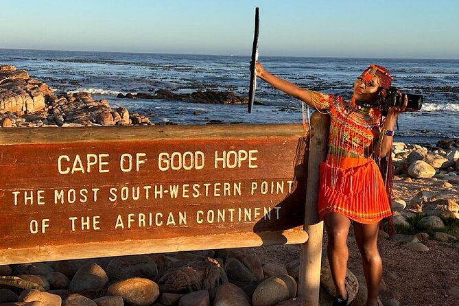 3 Days Private Tour: Cape of Good Hope, Penguins, Table Mountain & Robben Island - Day one: Robben Island and the city from above
