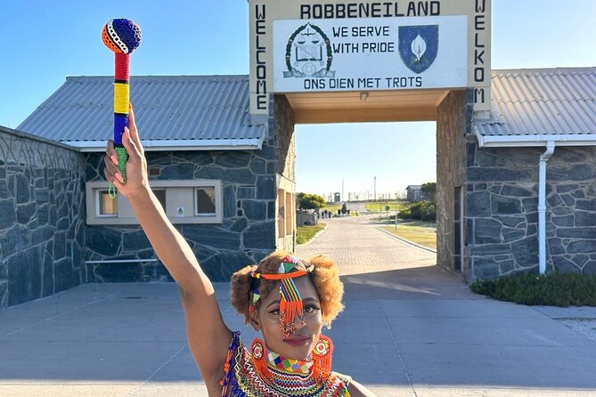 3-Nights Tour Robben Island Table Mountain and Wine Tram - Bo-Kaap: A short stop with strong visual appeal