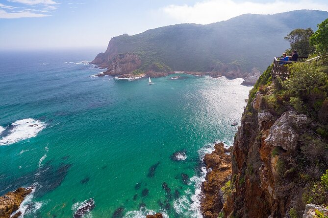 4 Day Garden Route Luxe Selection Micro Group Tour from Cape Town - Day one: Clarence Drive, Hermanus, and Cape Agulhas