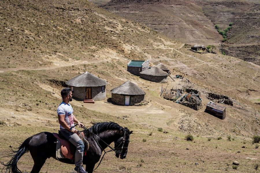 4x4 into Lesotho From Underberg - Horse Ride / Village Life - Is the $112 price good value?