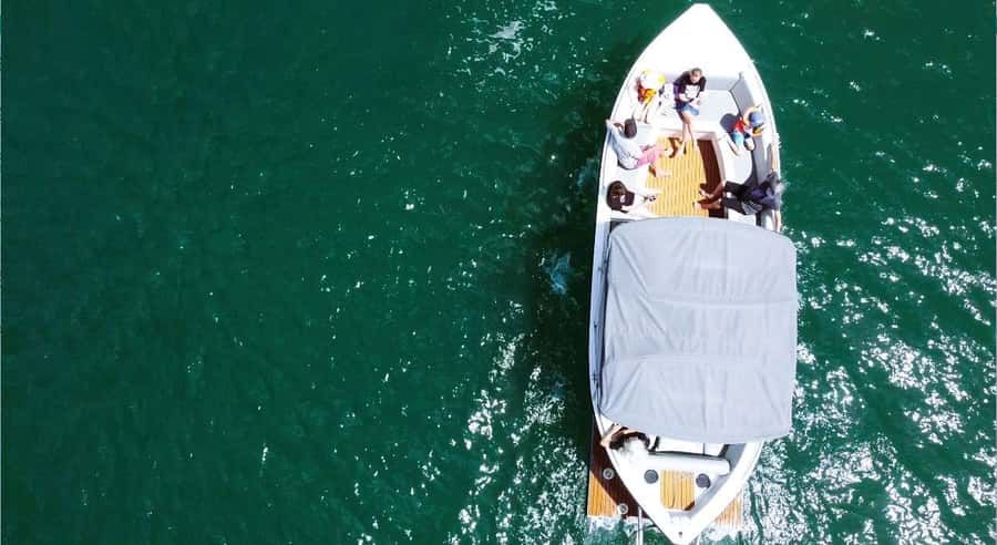75 Minute Knysna Lagoon Charter - What the sloep ride feels like