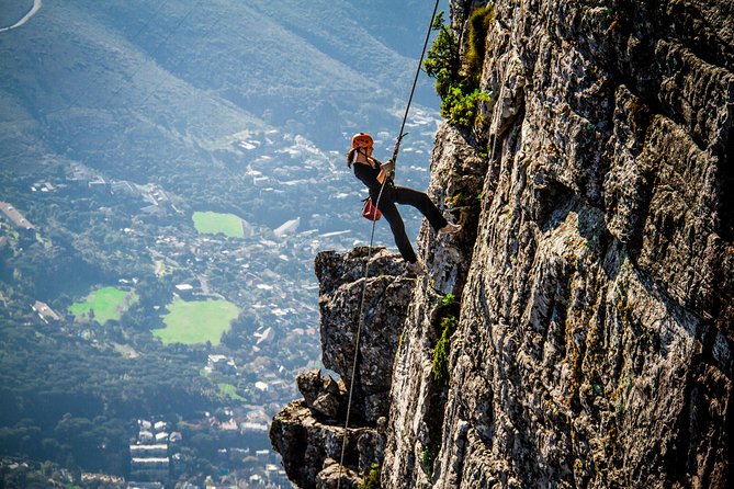Abseiling Table Mountain - What the Table Mountain abseil actually feels like