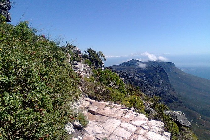 An exciting scramble on Table Mountain - Starting with pickup and a small group