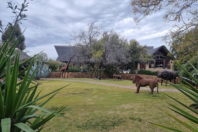 Big 5 Aquila Safari Full Day Tour and Lunch - Who will enjoy this day most