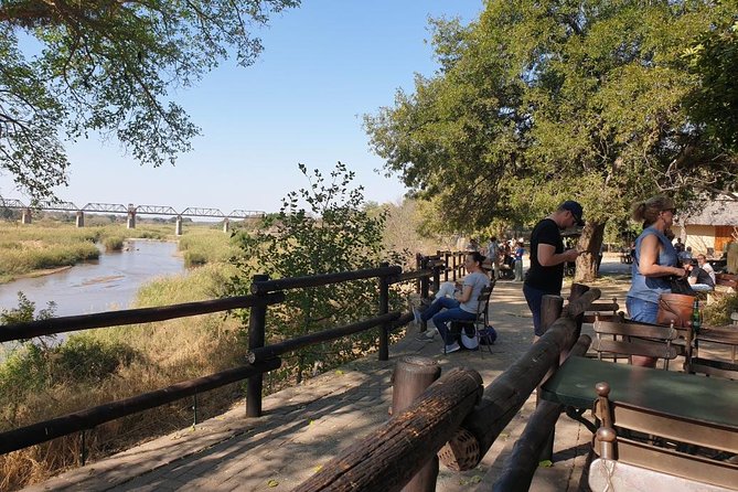 Big 5 Kruger National Park 2 Days Safari from Johannesburg - The 5:30 a.m. morning drive