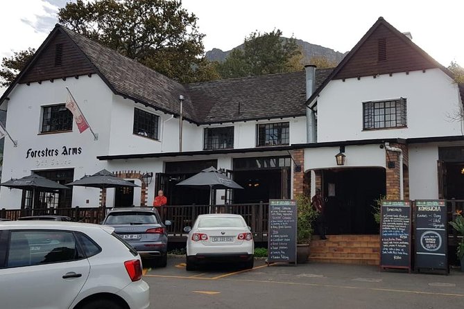 Booze Cruise Trike Tour Cape Town - A drink at Hotel Glencairn
