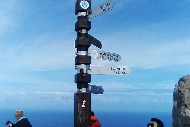 Cape Point Peninsula Tour (Cape To Grape Wine Tours) - Hout Bay, harbour life, and a second coastal stop
