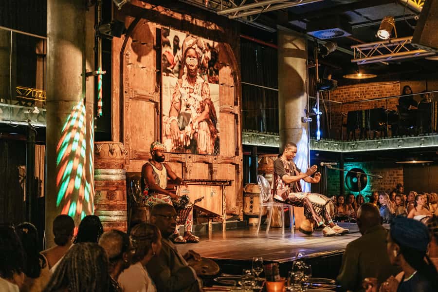Cape Town: African Dinner, Drumming Experience with Transfer - Learning the djembe before dinner
