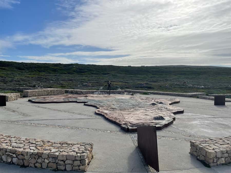 Cape Town: Cape Agulhas and Stony Point Penguin Tour - Stony Point Penguin Colony: a quieter wildlife stop