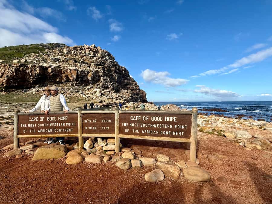 Cape Town: Cape of Good Hope & Penguin Colony Entry Ticket - Boulders Beach: your first close look at African penguins