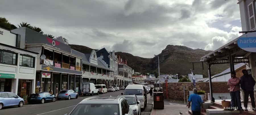 Cape Town: Cape of Good Hope, Seals and Penguins Day Tour - Noordhoek Farm Village and the optional ostrich stop