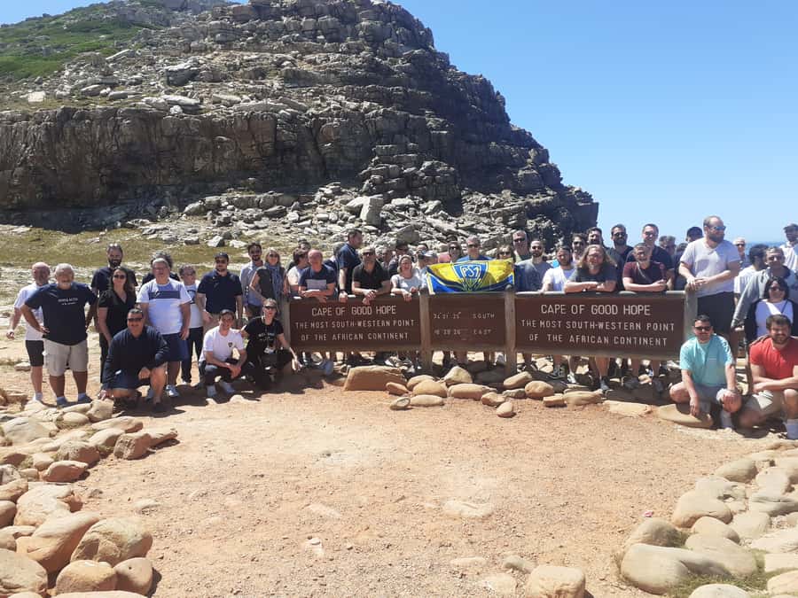 Cape Town: Cape of Good Hope, Seals and Penguins Day Tour - Hout Bay seals and the choice of boat or market