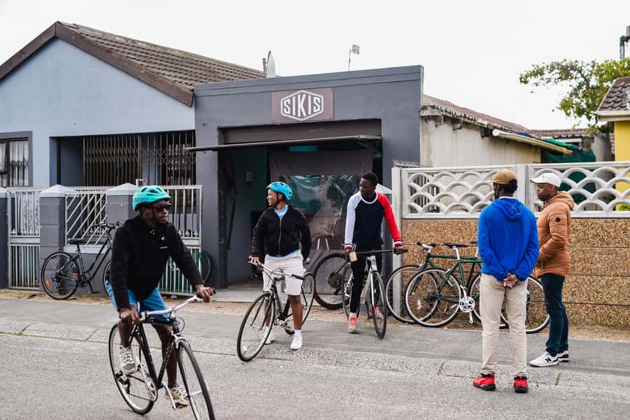 Cape Town: Cultural Bicycle Tour in Khayelitsha Township - Woodstock, street art, and daily city life