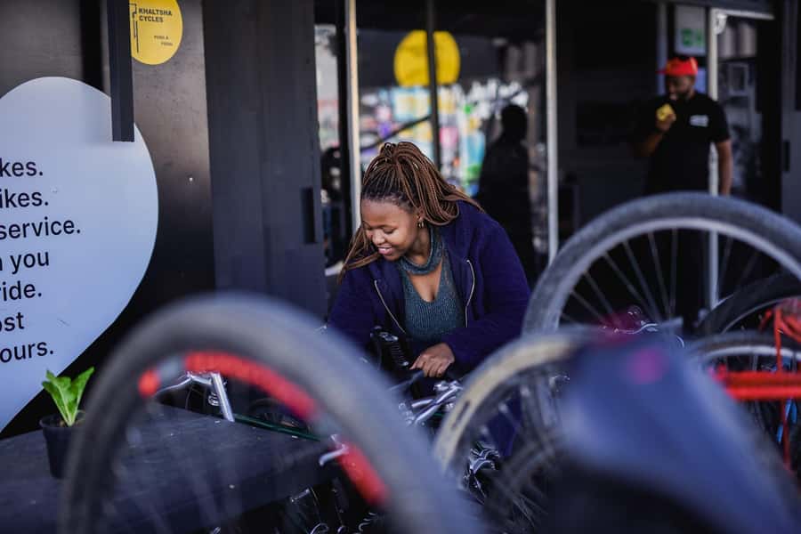 Cape Town: Cultural Bicycle Tour in Khayelitsha Township - The City Centre and the Castle of Good Hope