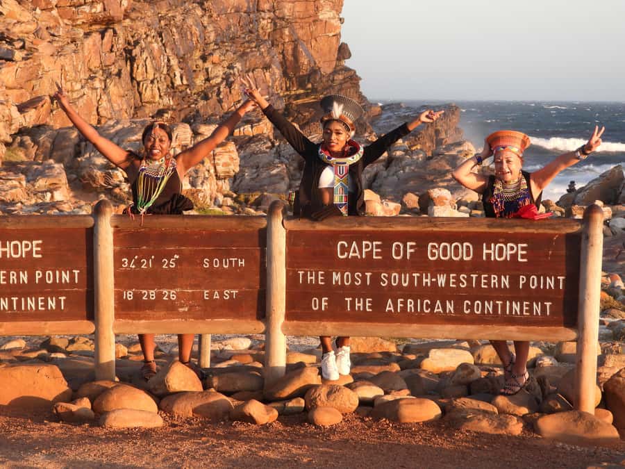 Cape Town: Full-Day Kirstenbosch, Bo-Kaap, and Penguins Tour - Muizenberg, St James, and the False Bay coast