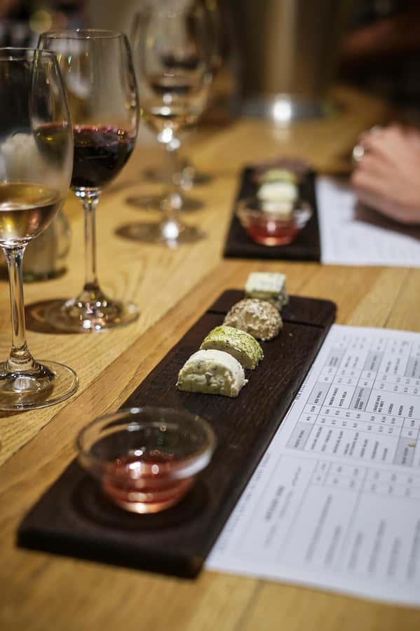 Cape Town: Full-Day Winelands Tour with Wine Tastings & Food - Cape Town Pickup and Practical Timing