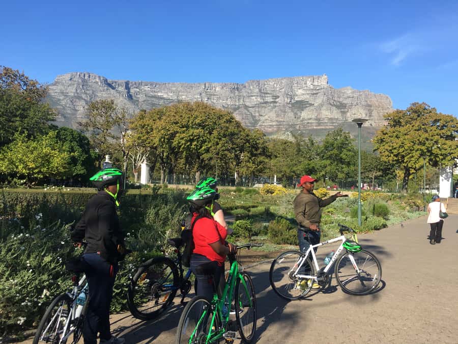 Cape Town Guided City Cycling Heritage Tour - Private Tour - Returning through the Atlantic Seaboard