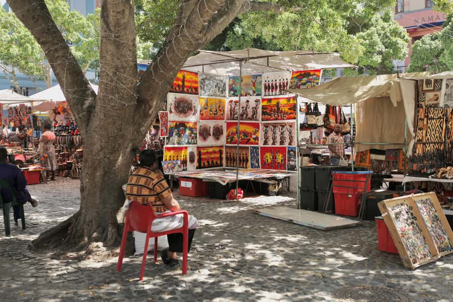 Cape Town: Guided Half-Day City Tour with Table Mountain - The V&A Waterfront, Camps Bay, and Clifton