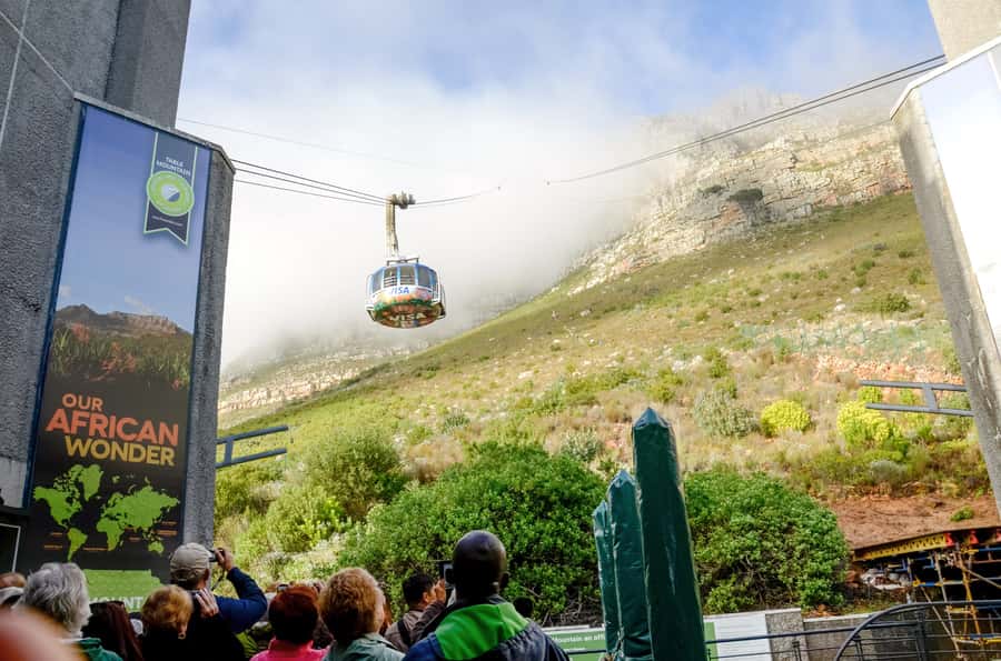 Cape Town: Half Day Table Mountain and Cape Town City Tour - Table Mountain and the revolving cable car