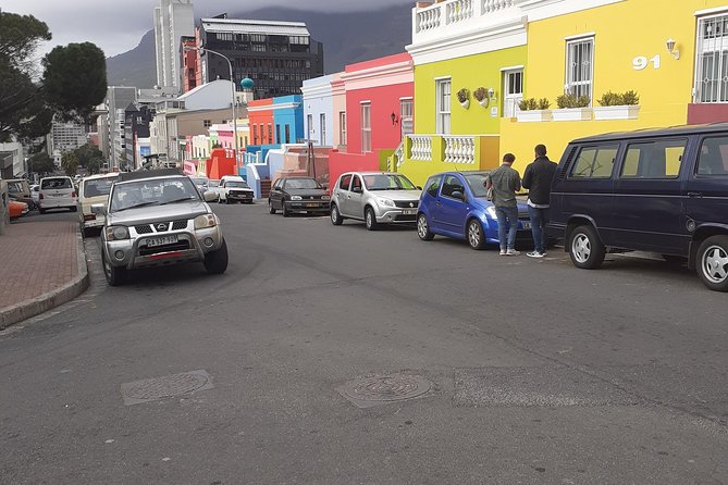 Cape Town Halfday City and Table Mountain Tour - A moving view of central Cape Town