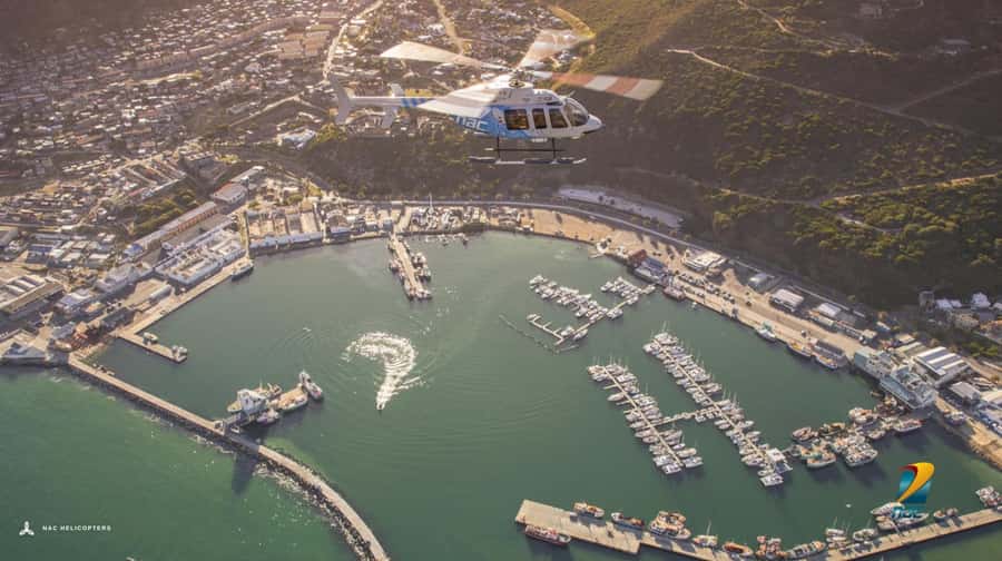 Cape Town: Hopper Helicopter Flight - Leaving the waterfront over Green Point