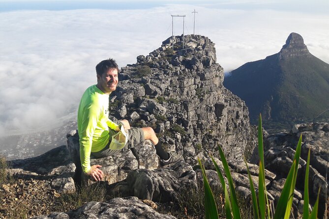 Cape Town: India Venster Half-Day Hike on Table Mountain - Indigenous plants and the King Protea