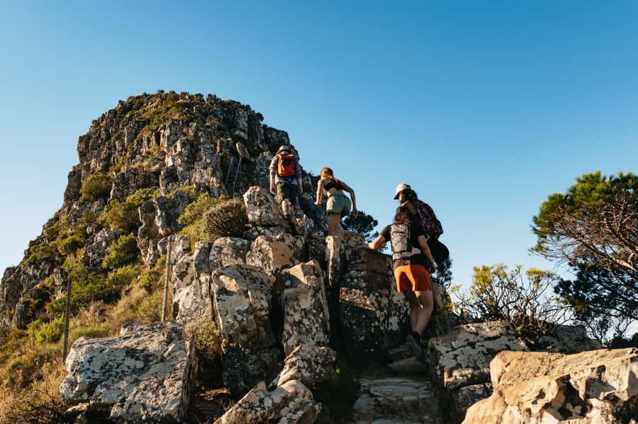Cape Town: Lion's Head Guided Hike at Sunset - What the $112 price includes