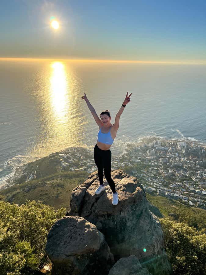Cape Town: Lion's Head Hike sunrise and sunset (MGG) - Reaching the summit for 360-degree views