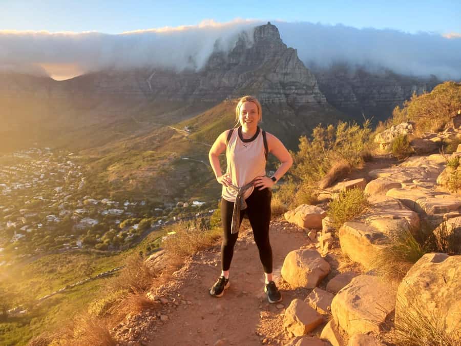 Cape Town: Lion's Head Sunrise Hike - What the guides add to the experience