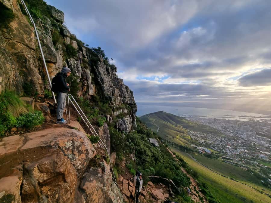 Cape Town: Lion's Head Sunrise or Sunset Guided Hike - The scrambling sections require attention