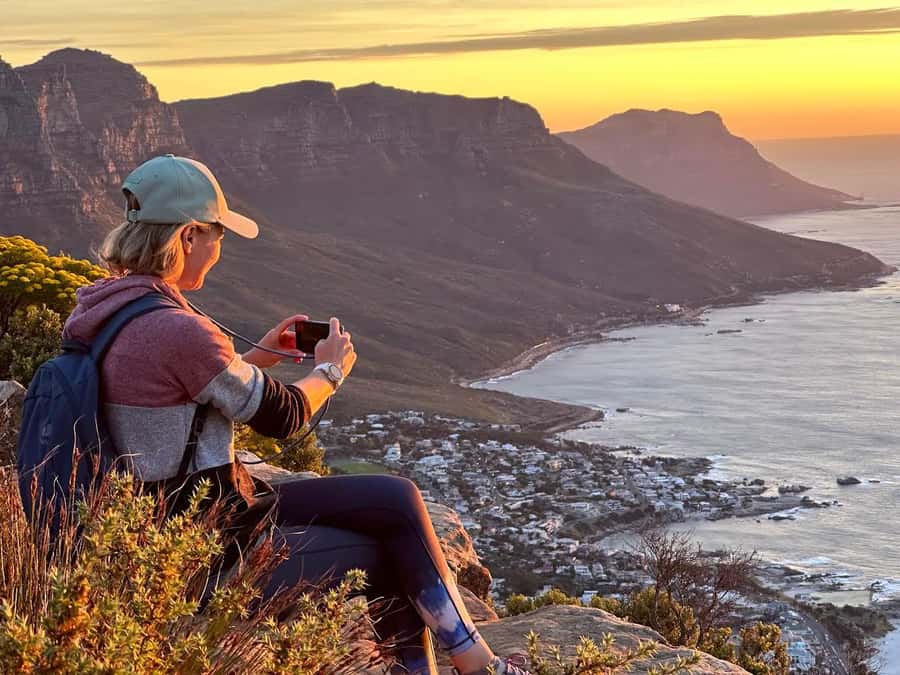 Cape Town: Lion's Head Sunrise or Sunset Hike - Sunset adds color, crowds, and careful timing
