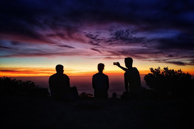 Cape Town: Lion's Head Sunrise/Sunset Hike - Sunset above the Atlantic Ocean