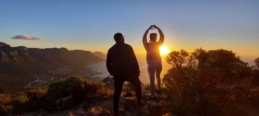Cape Town: Lion's Head Sunrise with coffee or Sunset Hike - Key points at a glance