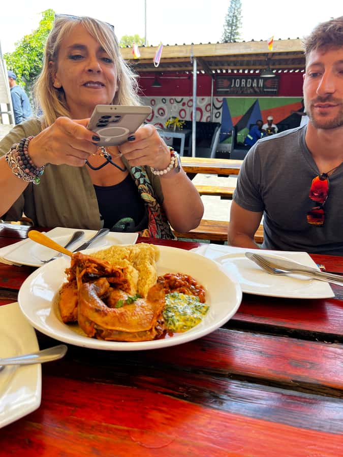 Cape Town: Local street food tour - Walking through Langa with a local guide