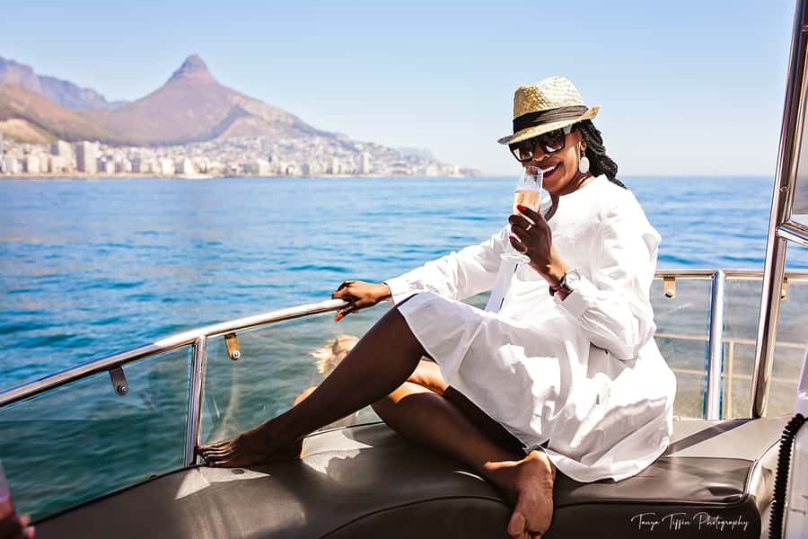 Cape Town: Morning Cruise with Prosecco - What the one-hour route feels like