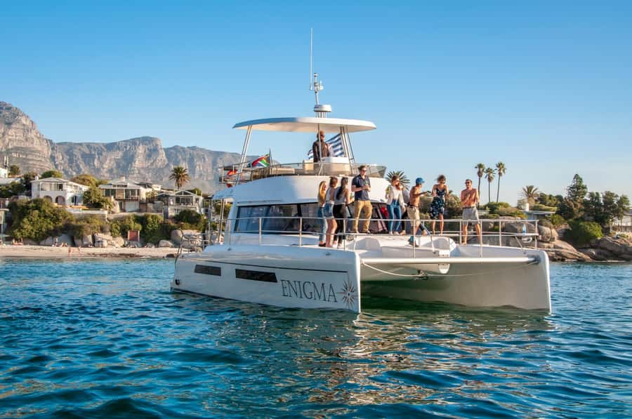 Cape Town: Morning Prosecco Cruise & Mimosa Breakfast - A calm start along Cape Town’s coast