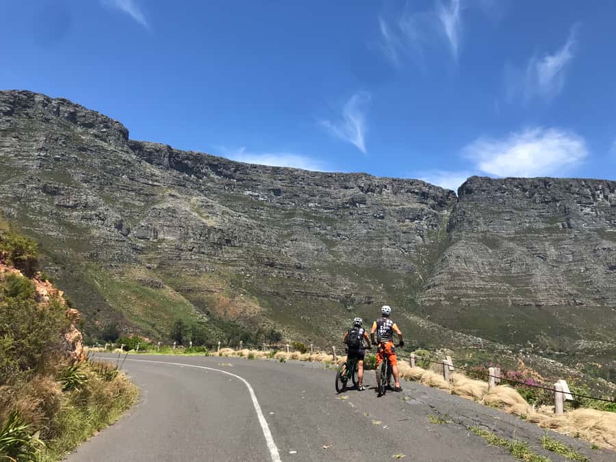 Cape Town: Mountain Biking Trip along Table Mountain - Guide, group size and the value of a private ride
