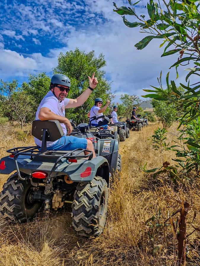 CAPE TOWN: OSTRICH RANCH QUAD BIKE RIDE & OSTRICH TOUR - A practical plan for the day