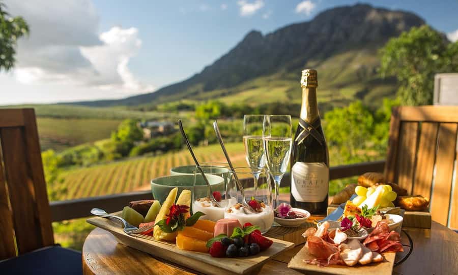 Cape Town: Paarl, Stellenbosch and Franschhoek Wine Tour - Stellenbosch brings the first taste of wine country