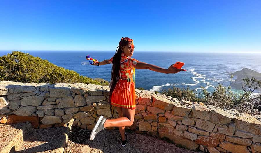Cape Town: Private Full-Day Cape of Good Hope Tour - Simons Town adds history and a lunch choice