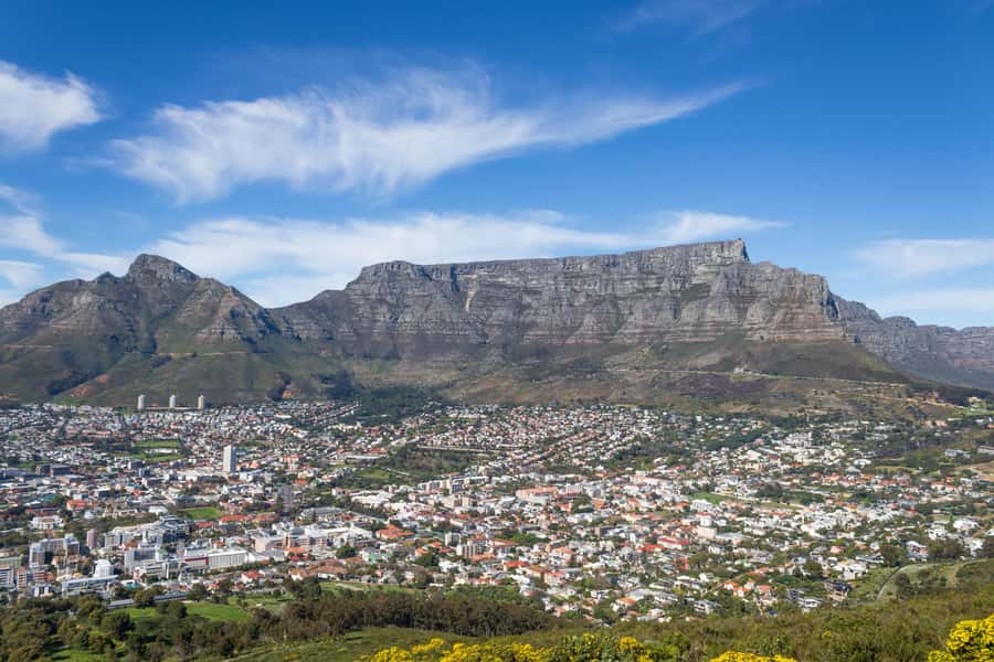 Cape Town: Private Half Day City Tour - Table Mountain sets the tone for the morning