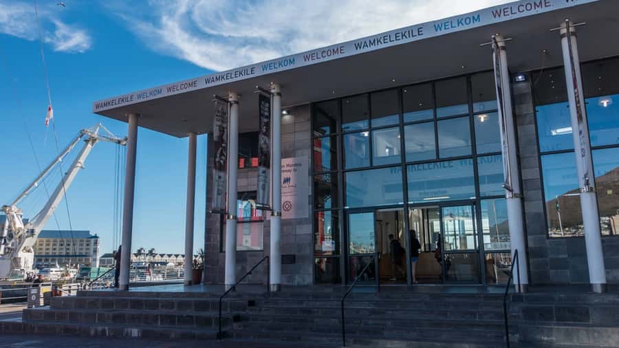 Cape Town: Private Robben Island Half-Day Tour with Pickup - Meeting a former political prisoner