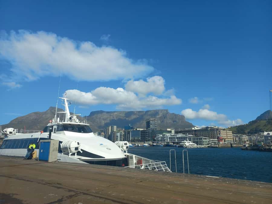 Cape Town: Private Robben Island Half-Day Tour with Pickup - Seeing Nelson Mandela’s prison cell