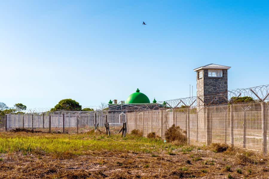 Cape Town: Robben Island Ferry Ticket and Townships Tour - Why this tour gives Cape Town a wider frame