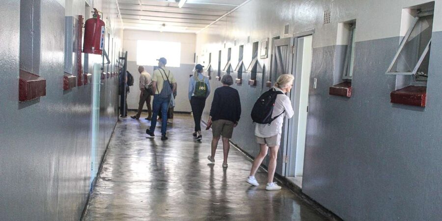 Cape Town: Robben Island ferry ticket plus Guided Tour - Who will enjoy this visit most?