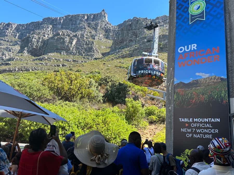 Cape Town: Robben Island & Table Mountain w/Hotel Transfer - Bo-Kaap adds color and local character