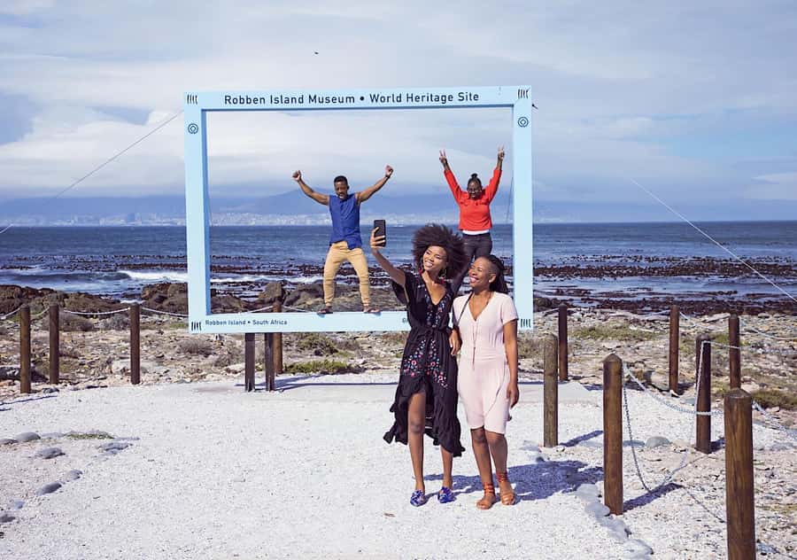 Cape Town: Robben Island & Table Mountain w/Hotel Transfer - What the $186 price really covers