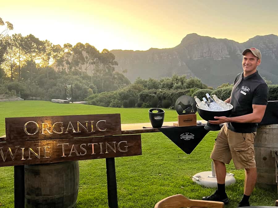 Cape Town: Silvermist Estate Wine Tasting & Drumstruck Show - Choosing the afternoon or sunset show