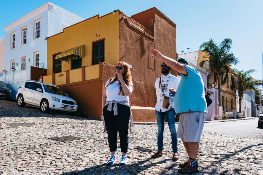 Cape Town Street Art Walking tour - Local conversations add something extra